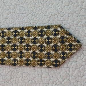 Versace Classic V2 Silk Tie - Cream/Gold/Black All Over Pattern (Made in Italy)